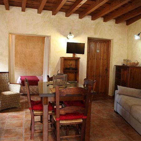 Apartamentos Rurales La Solana Robledillo De Gata Esterno foto