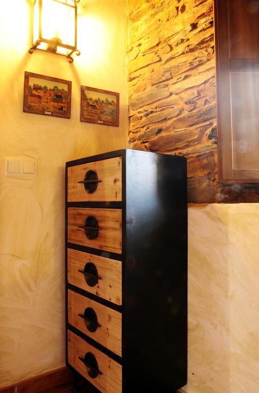 Apartamentos Rurales La Solana Robledillo De Gata Esterno foto