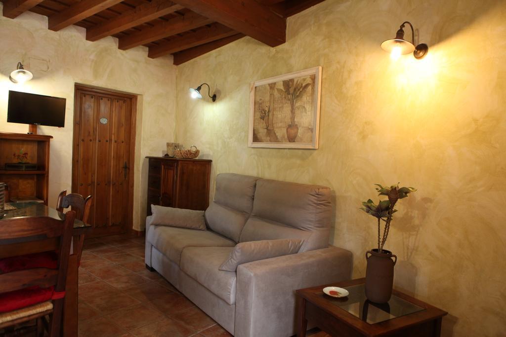 Apartamentos Rurales La Solana Robledillo De Gata Esterno foto