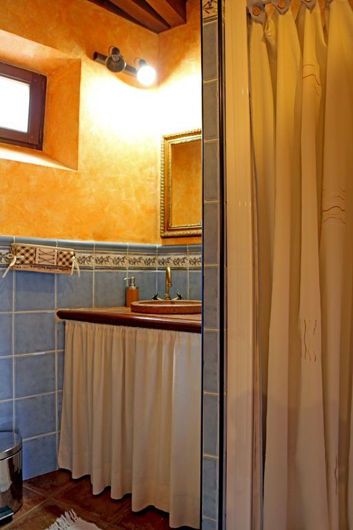 Apartamentos Rurales La Solana Robledillo De Gata Esterno foto