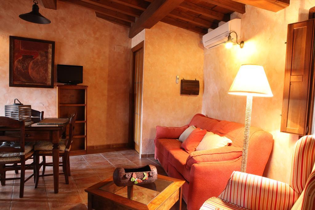 Apartamentos Rurales La Solana Robledillo De Gata Esterno foto